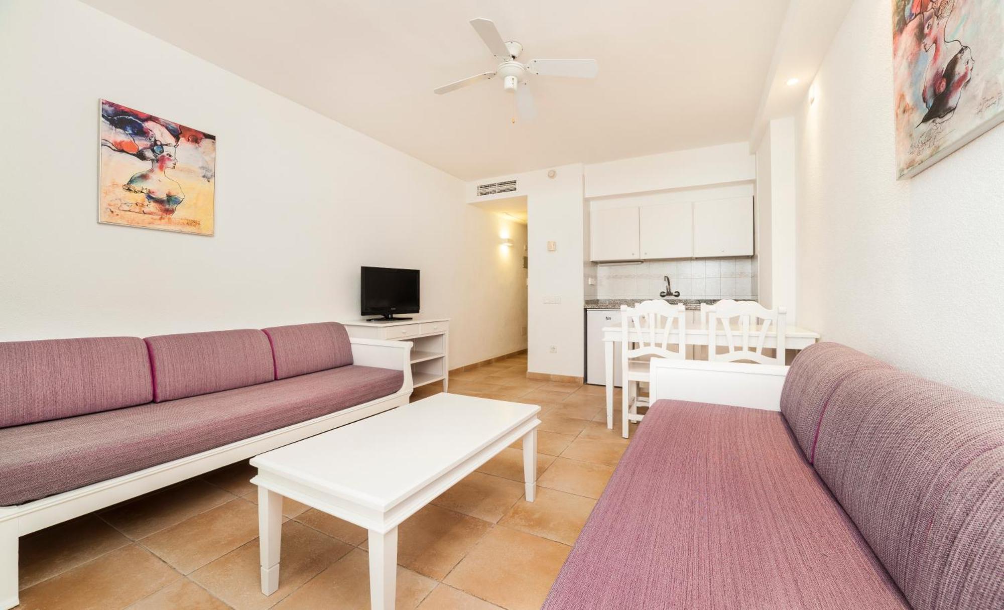 Insotel Club Tarida Playa Aparthotel San José